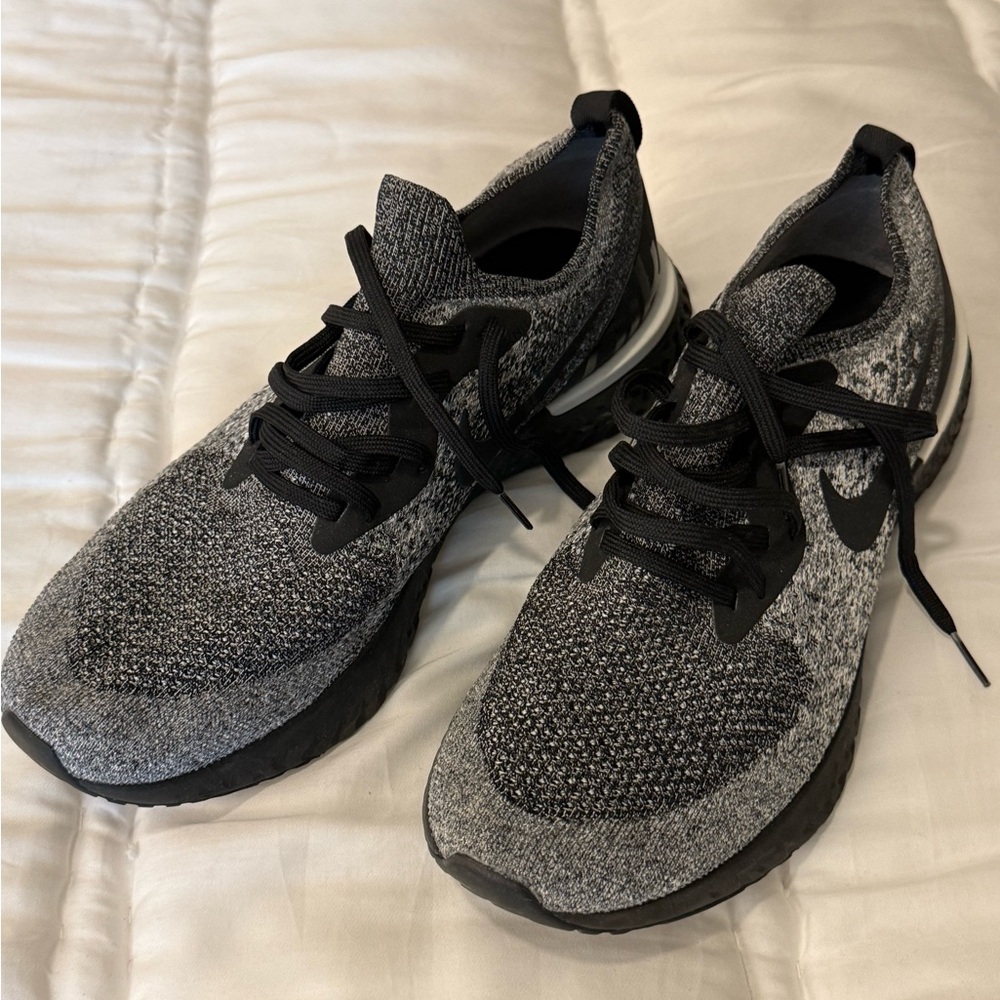 Nike Epic React Sneakers